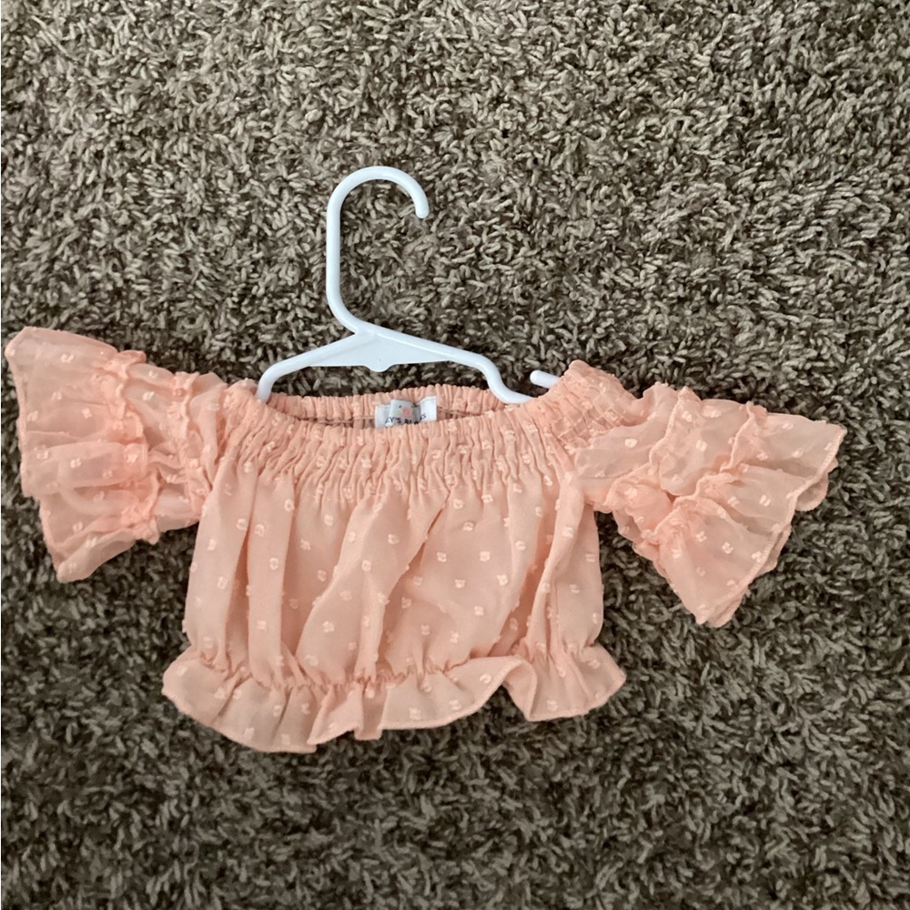 0-3 Peach crop top
